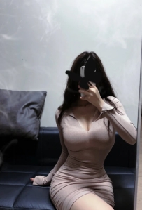 身長： 莉子 165cm H奶 51kg 25y