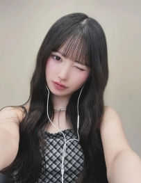 👩‍🦰Girl's Name: Koni 155cm / 46kg Measurements: 82B / 57 / 83