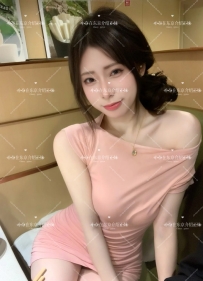 名前：神崎（かんざき） 162cm ／ 47kg ／ Eカップ ／ 26歳