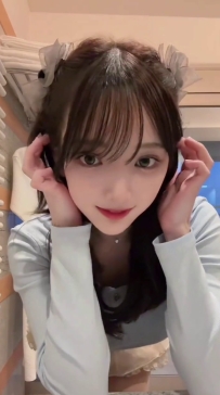 Height: Yuina 162cm45kgD breasts 25y